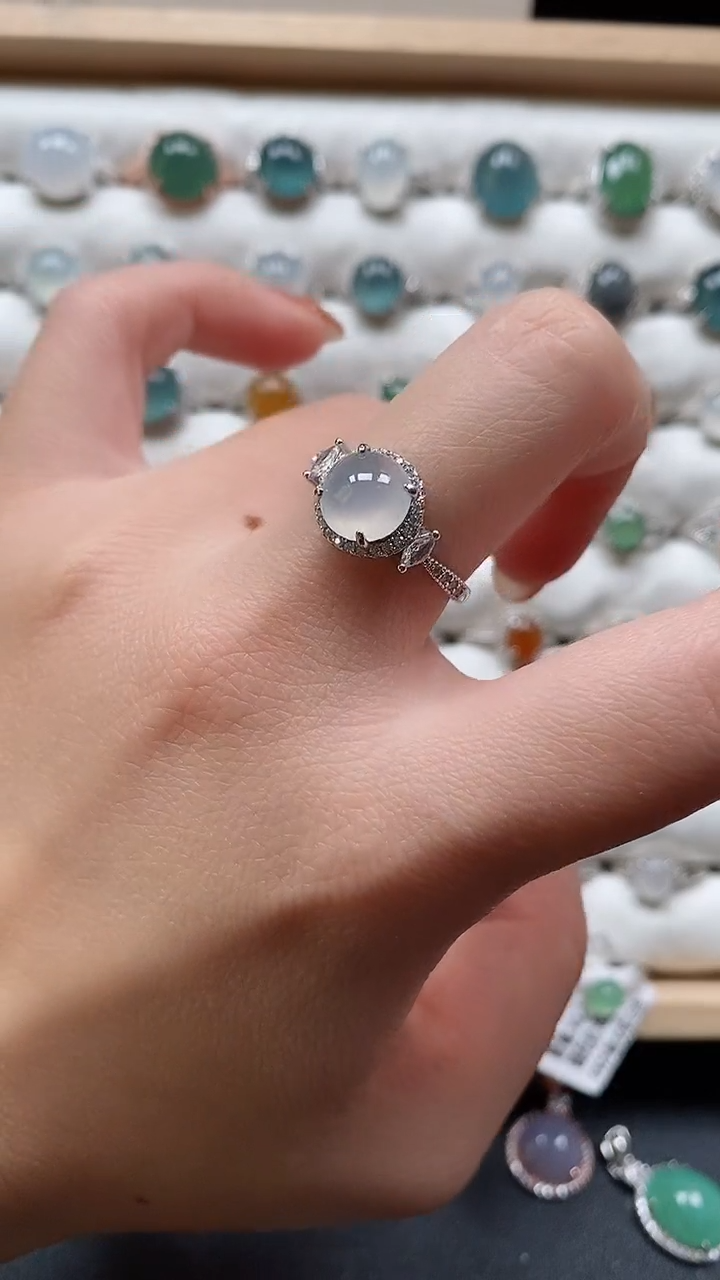 【闪购商品】翡翠戒指银S925镶嵌一物一证一礼盒