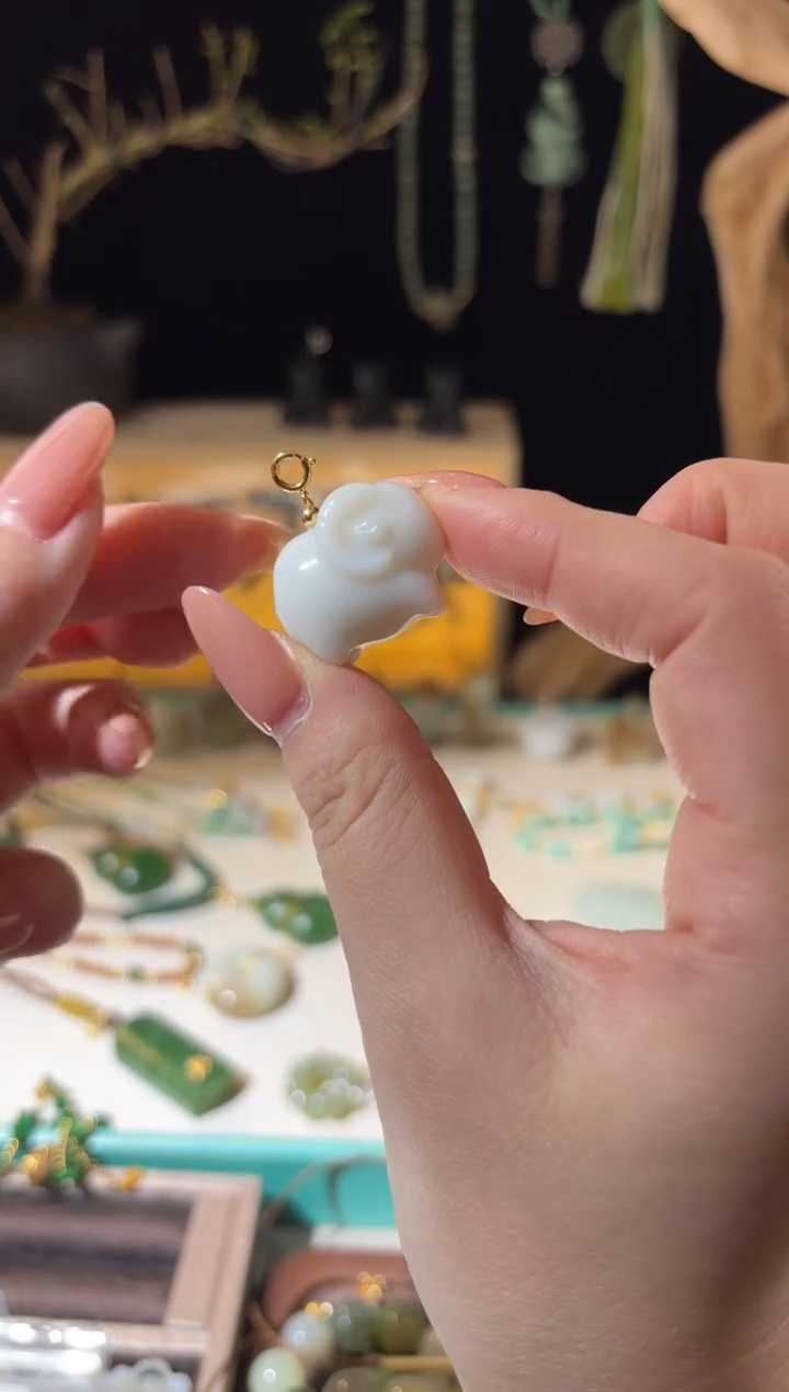 吊坠(不含链)银S925镶嵌和田玉小羊