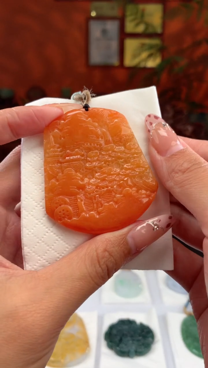 【闪购商品】定制翡翠未镶嵌挂件发货（拍一发一）