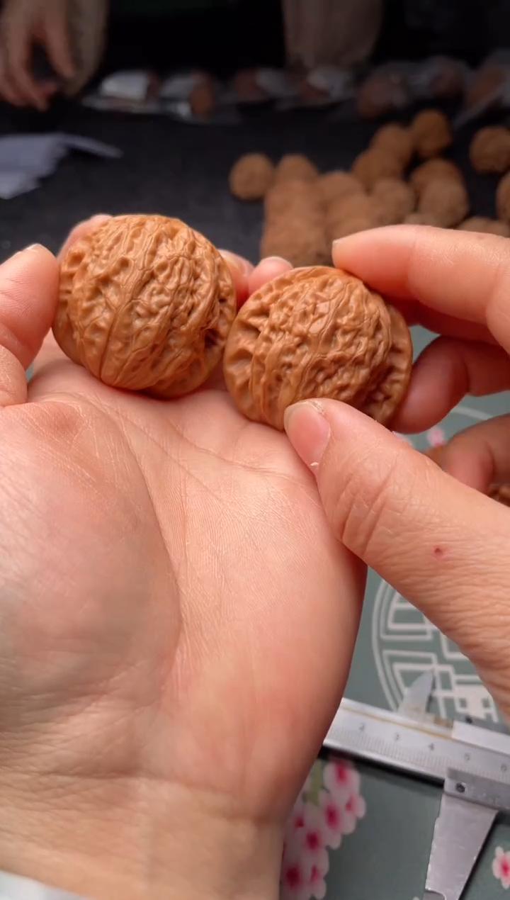 把件文玩核桃w133  铁锤  39尺