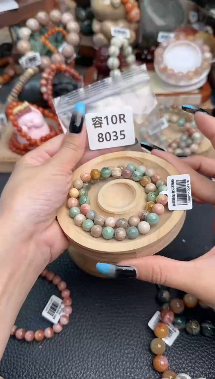 【闪购商品】石英质玉手链未镶嵌10R8035