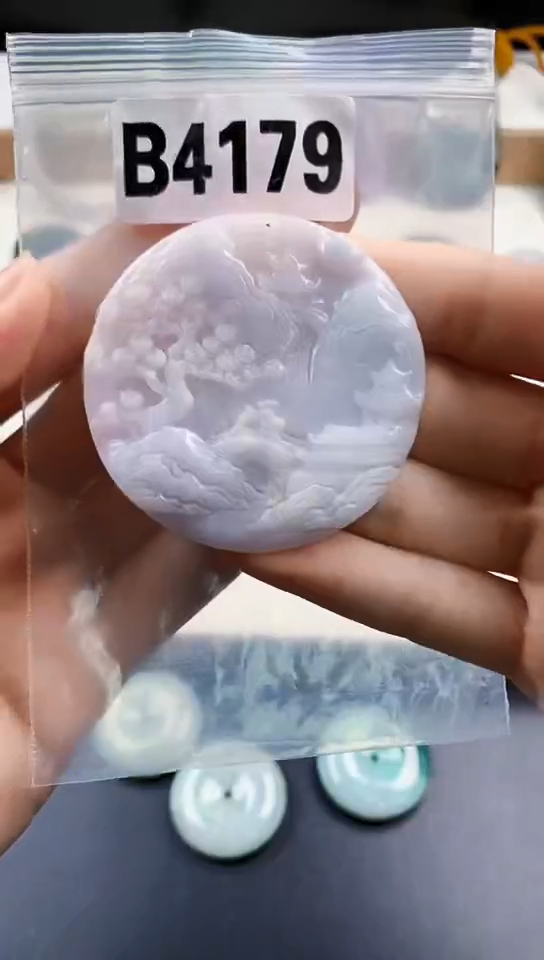 颈饰未镶嵌翡翠天然翡翠吊坠挂件