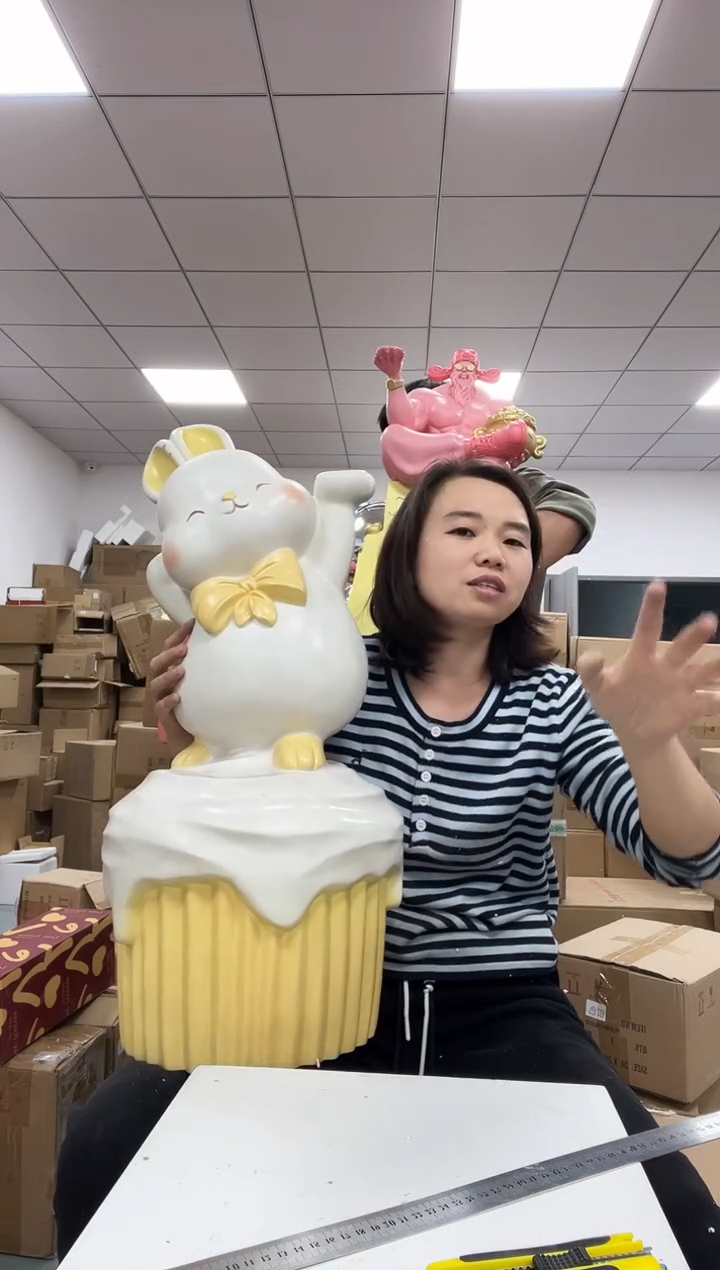 树脂欢乐兔落地灯-小号黄色