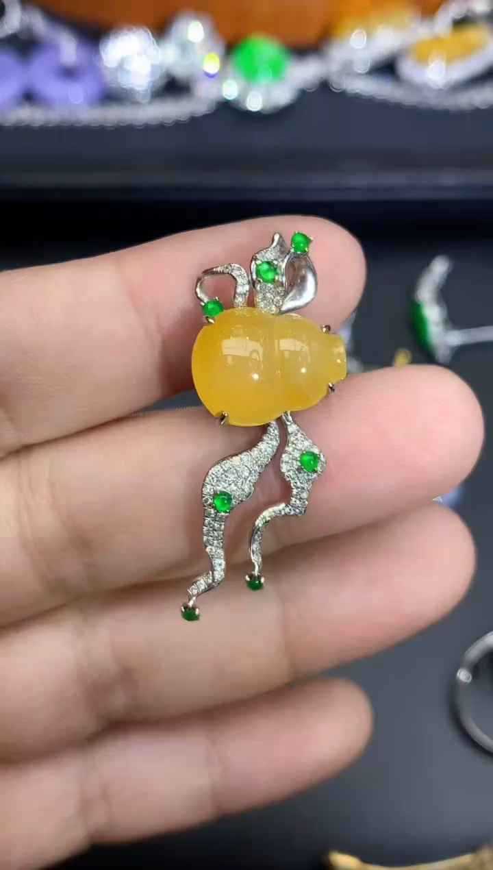 颈饰18K金镶嵌翡翠603-中国好珍宝