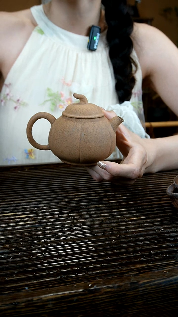 原矿老岩泥黄泥段 茄瓜壶