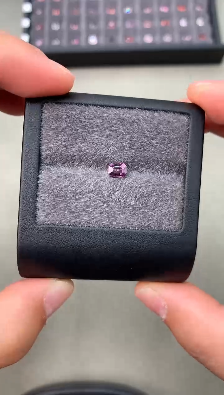 【闪购商品】定制尖晶石裸石未镶嵌0.73ct 枕型 紫色调