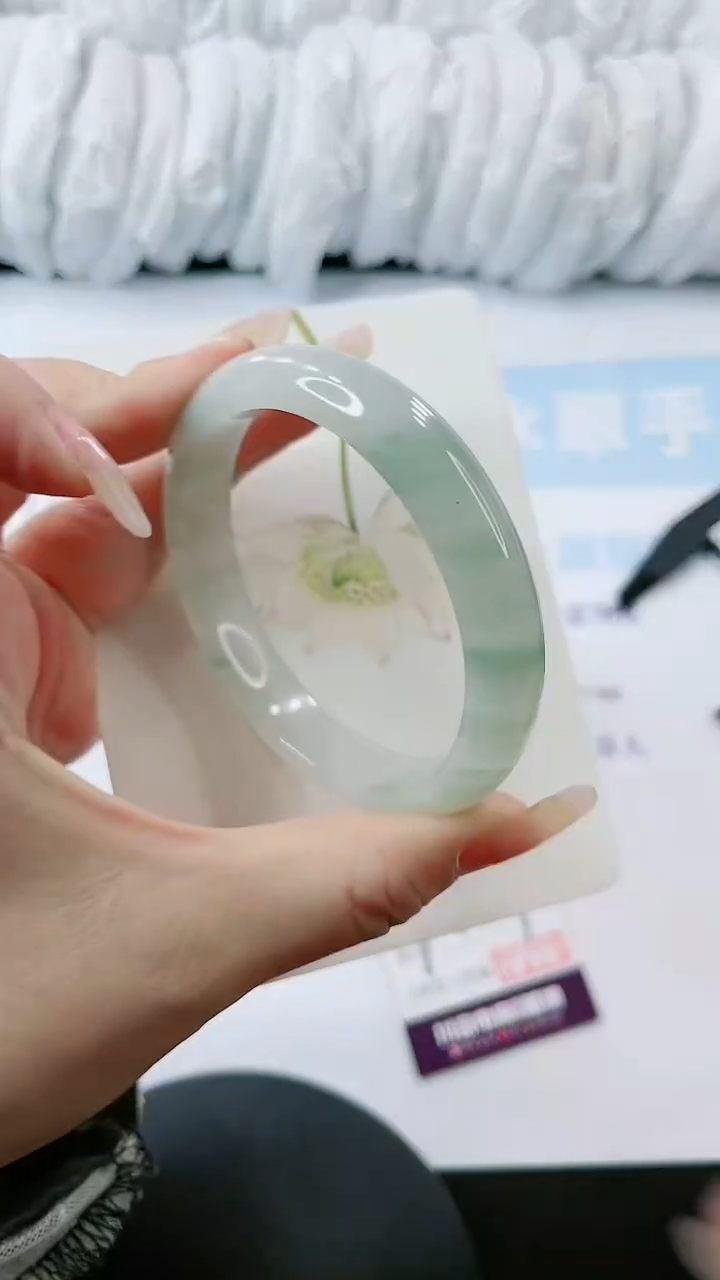 【闪购商品】石英质玉手镯未镶嵌多样性发货P721