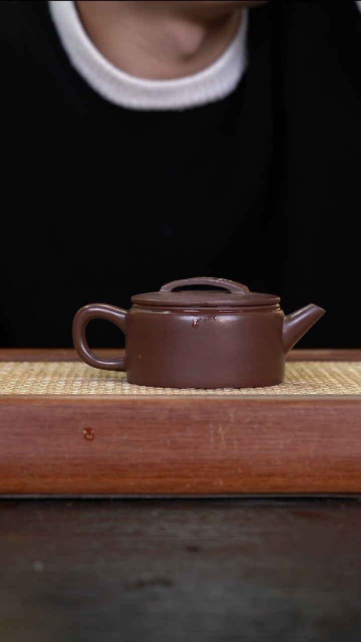 茶壶紫砂LY   一厂老紫泥    汉瓦   200cc