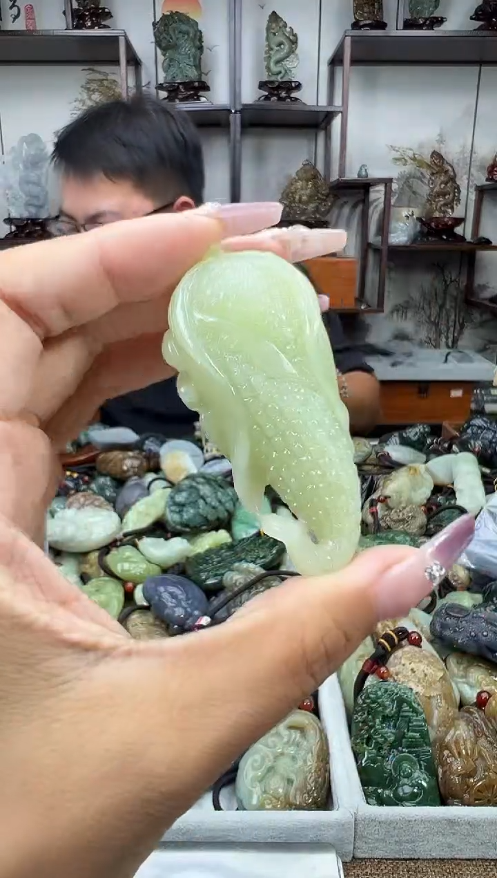 和田玉未镶嵌把件1