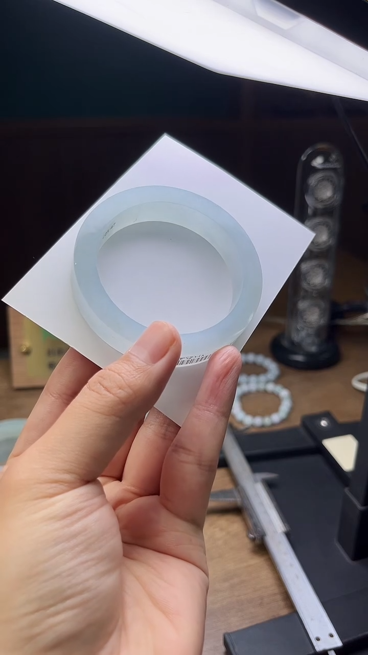 未镶嵌手镯定制翡翠雨**光定制