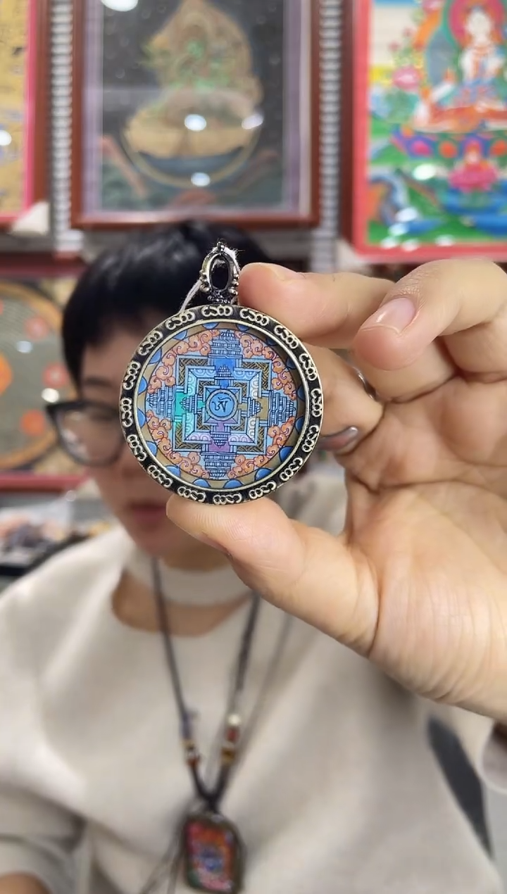吊坠年**头纯手绘唐卡（非质量问题 不退不换）坛城