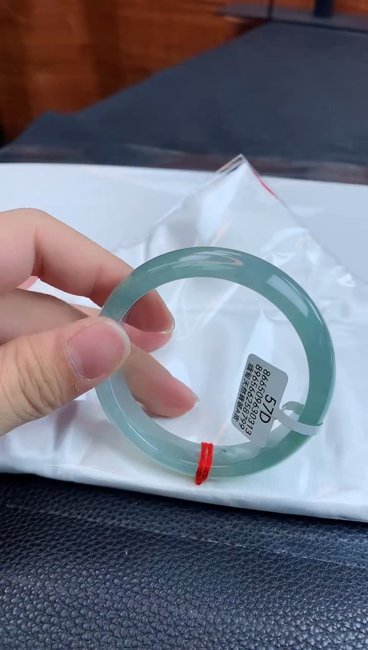 【闪购商品】翡翠手镯未镶嵌缅甸天然翡翠A货手镯