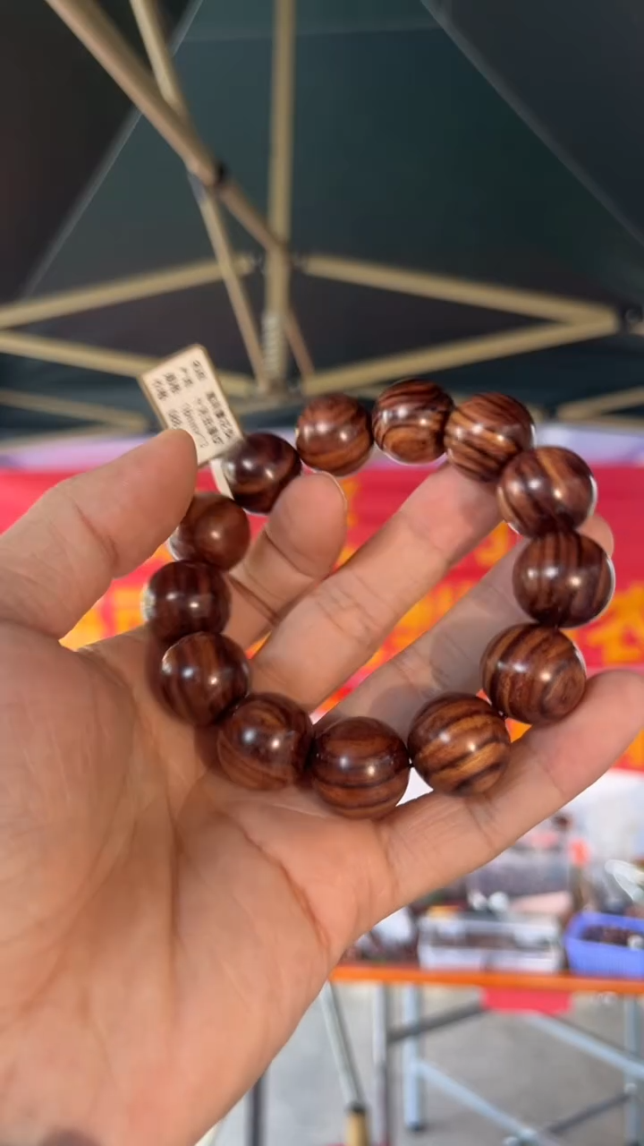 黄花梨/降香黄檀海南黄花梨顺纹大黑线1.8手串（166）