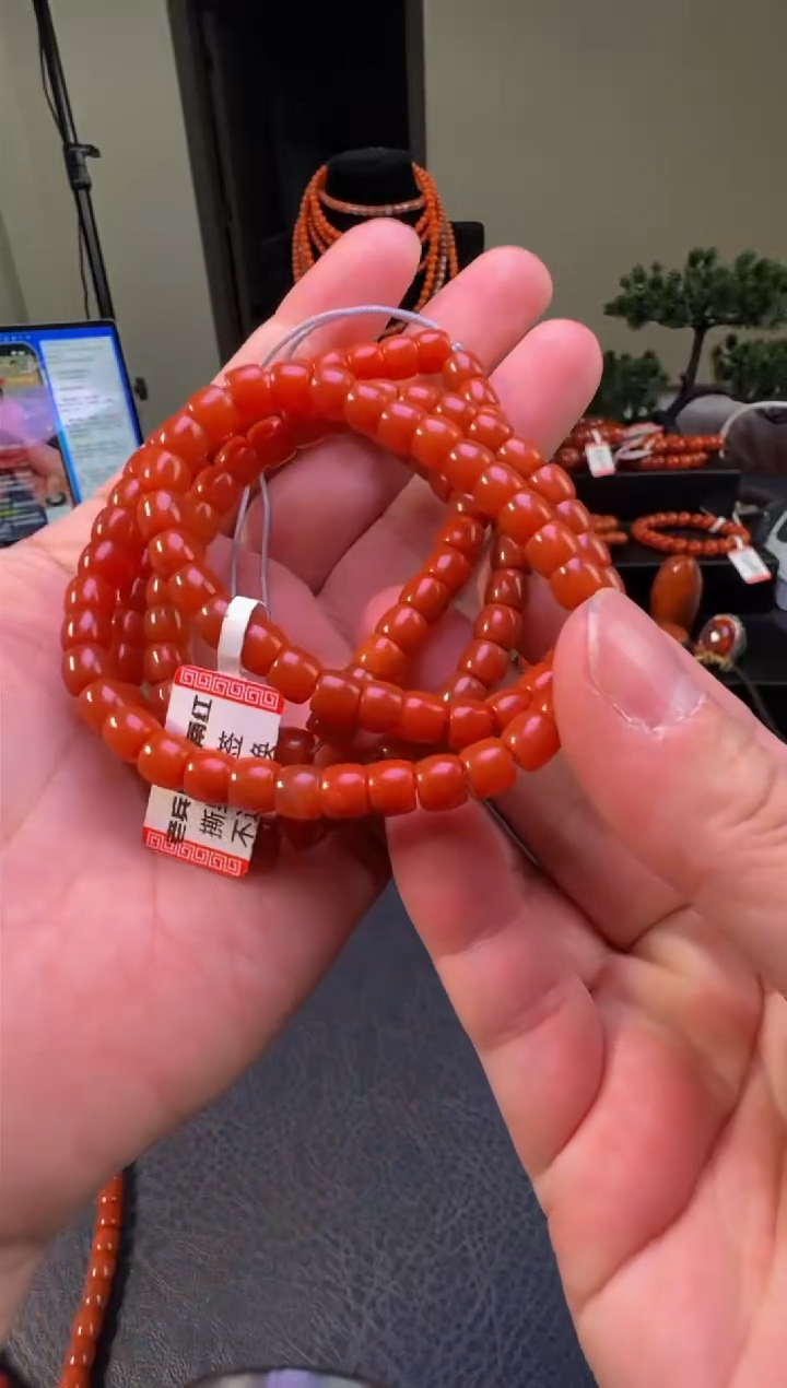 【闪购商品】南红玛瑙手串未镶嵌原矿南红直切佛珠多样性发1