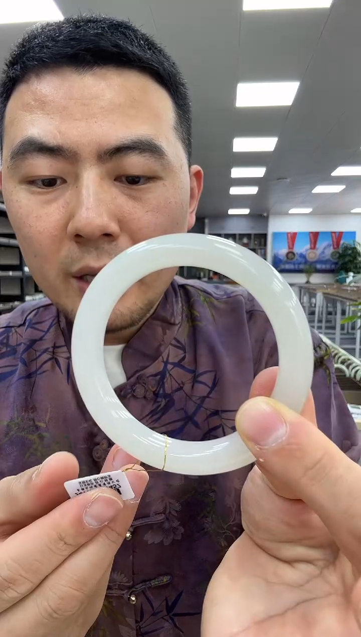 【闪购商品】和田玉手镯未镶嵌59.5  452