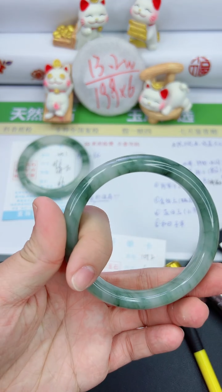 【闪购商品】石英质玉手镯未镶嵌1052-62.5