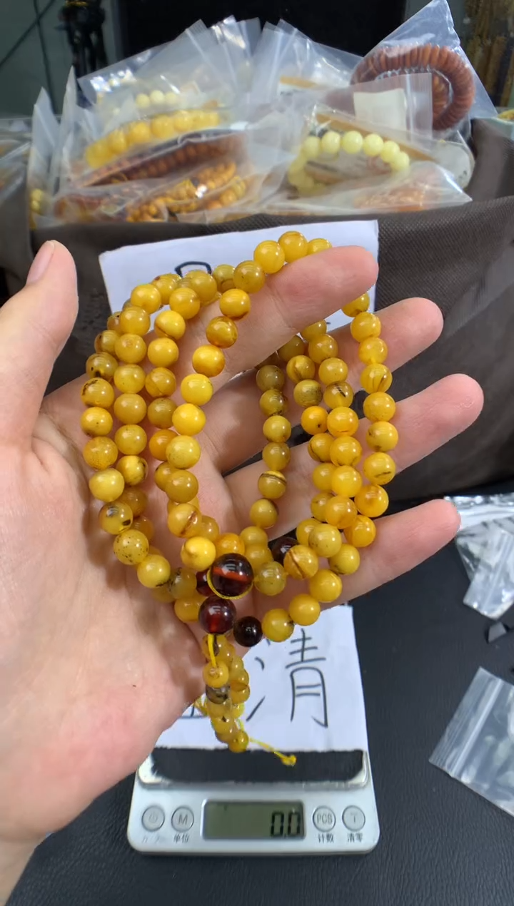 蜜蜡未镶嵌珠宝奇石多样性发一件