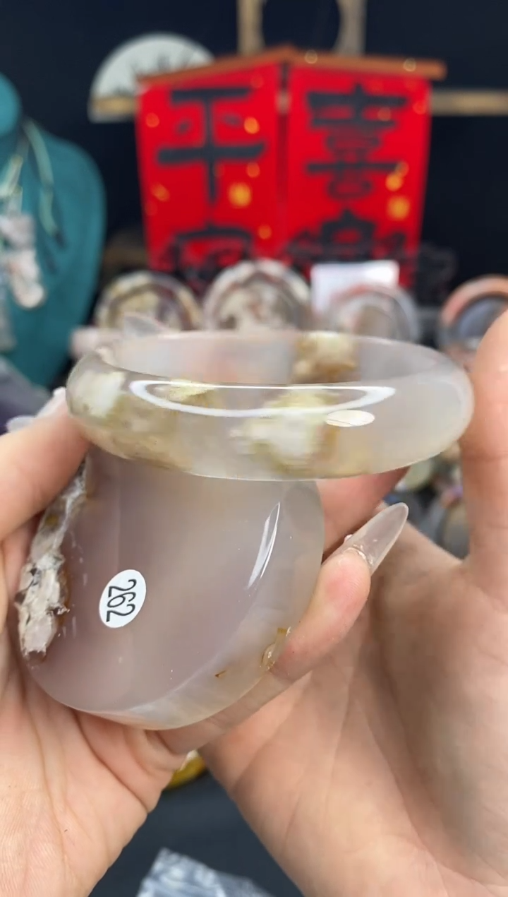 【闪购商品】石英质玉手镯（圆镯）未镶嵌63