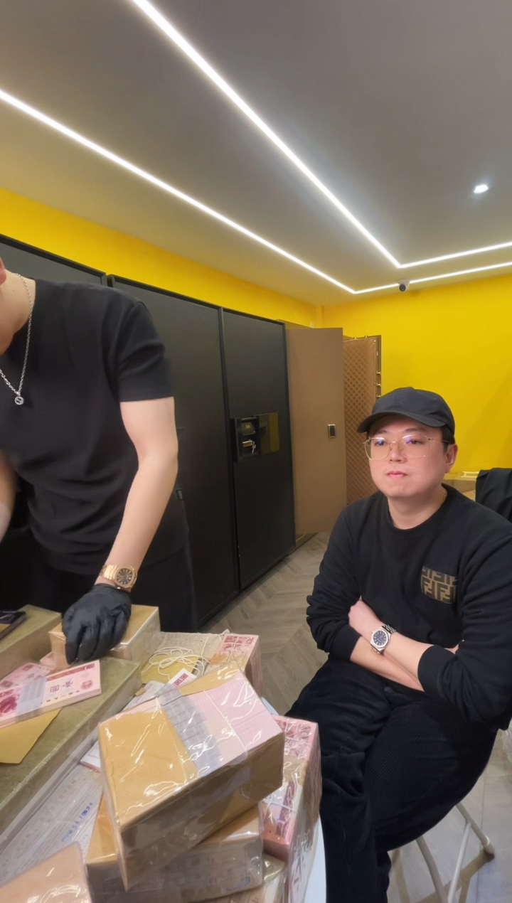 【闪购商品】带评级鉴定-包拆RH冠801整刀不挑号