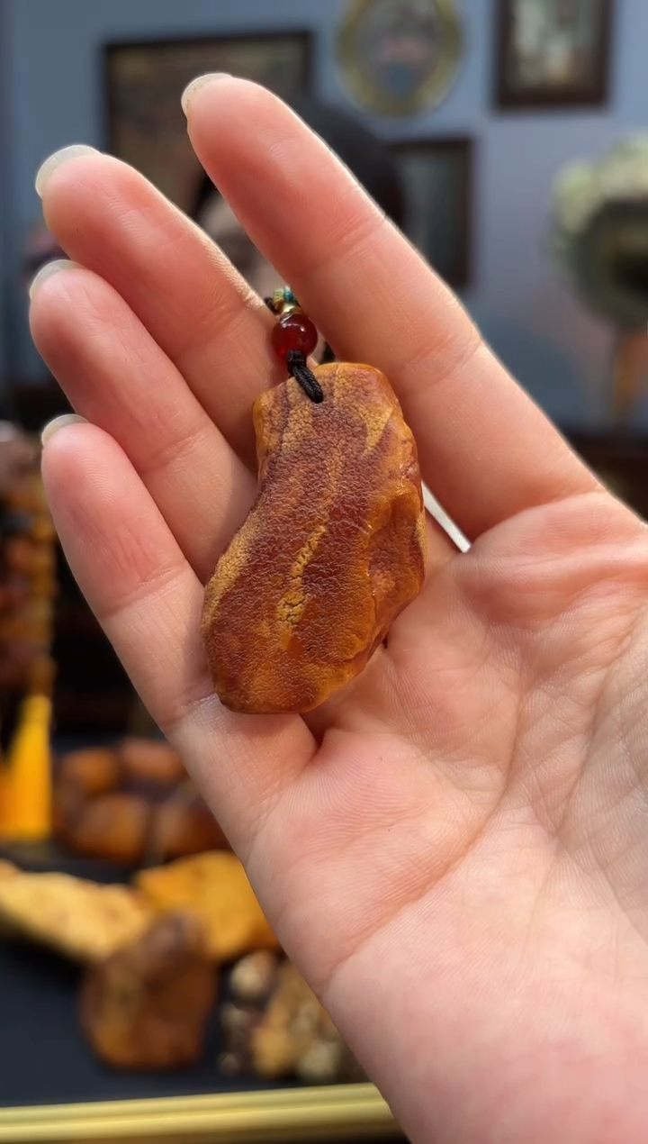 琥珀颈饰未镶嵌吊坠