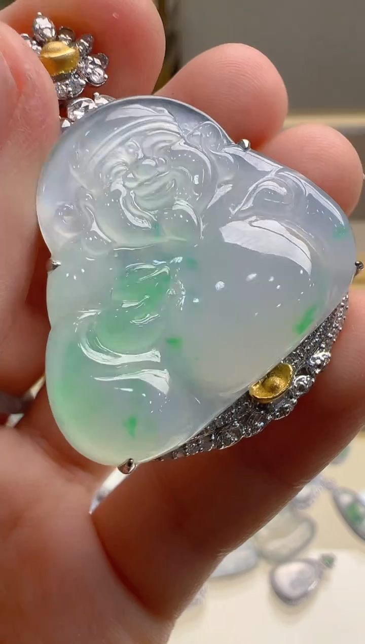 【闪购商品】翡翠吊坠(不含链)18K金镶嵌多样性发货拍一发一