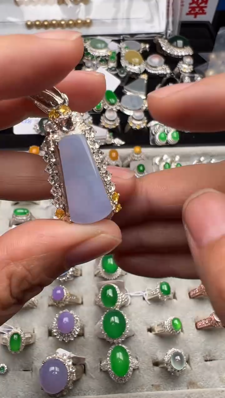 【闪购商品】定制翡翠未镶嵌A货翡翠