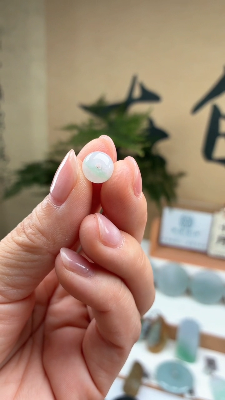 颈饰未镶嵌翡翠天然翡翠A货