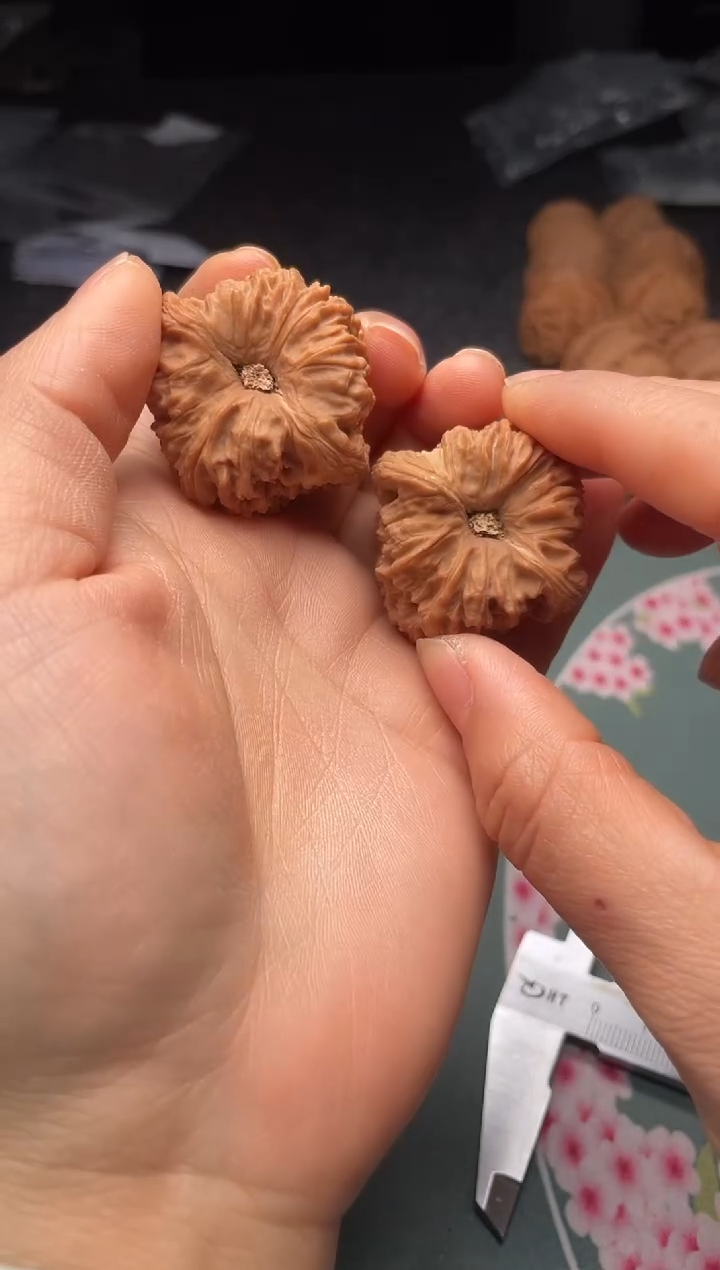把件文玩核桃w280   南疆石   37尺