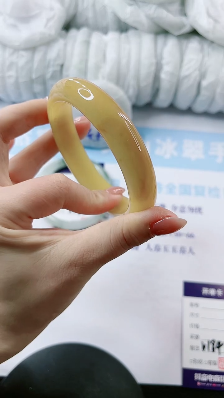 【闪购商品】石英质玉手镯未镶嵌多样性发货V184-62