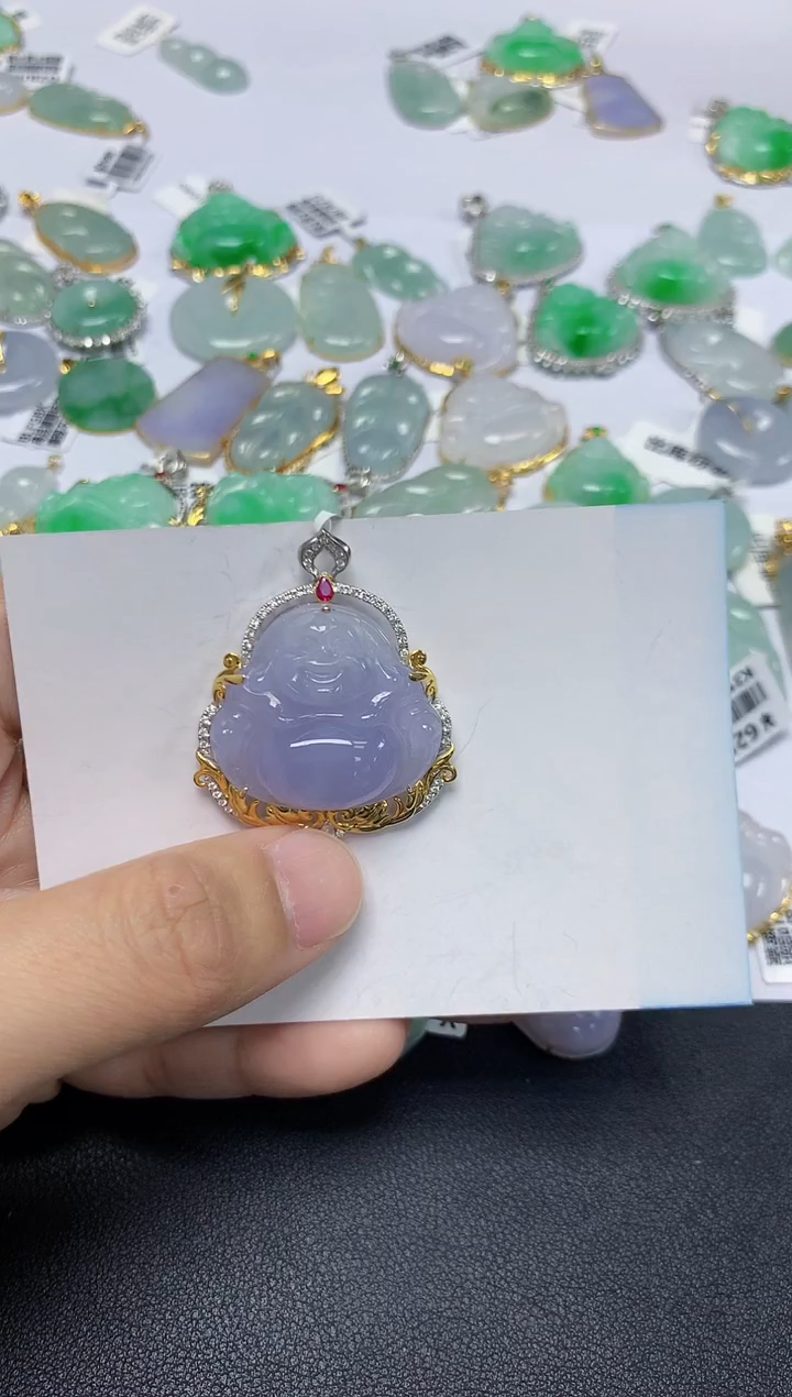 翡翠18K金镶嵌颈饰天然缅甸翡翠A货