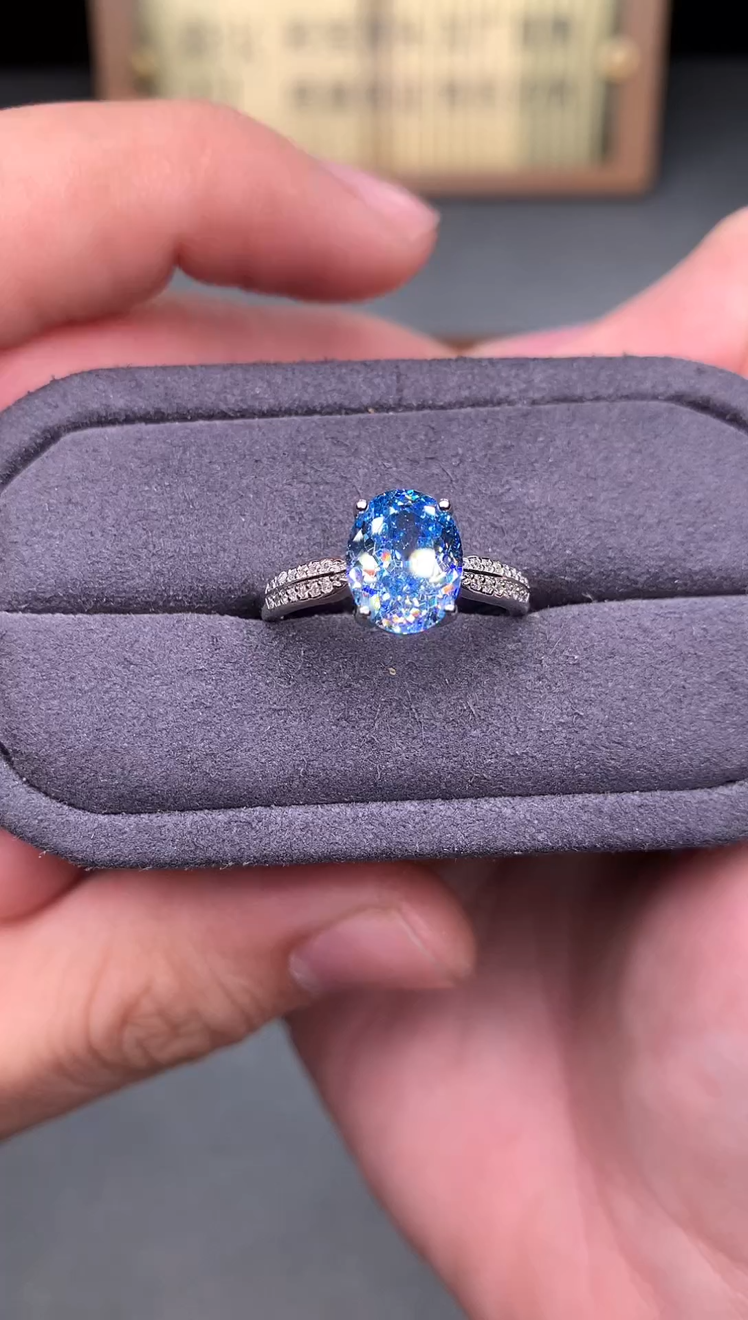 银S925镶嵌戒指海蓝宝石2222