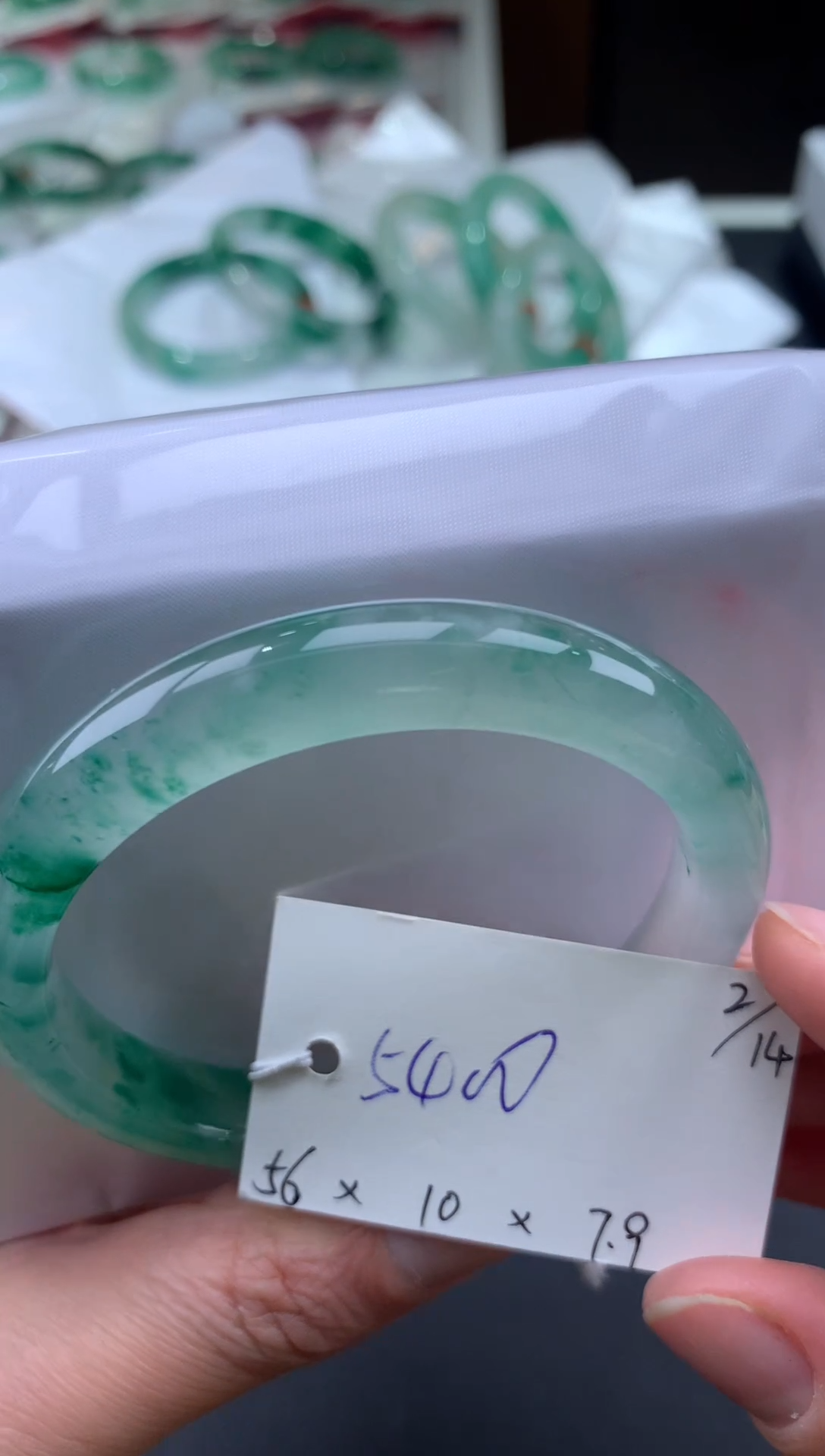 【闪购商品】石英质玉手镯未镶嵌天然玉石非洲翠手镯