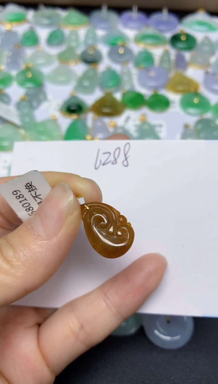 【闪购商品】翡翠挂件18K金镶嵌天然翡翠A货