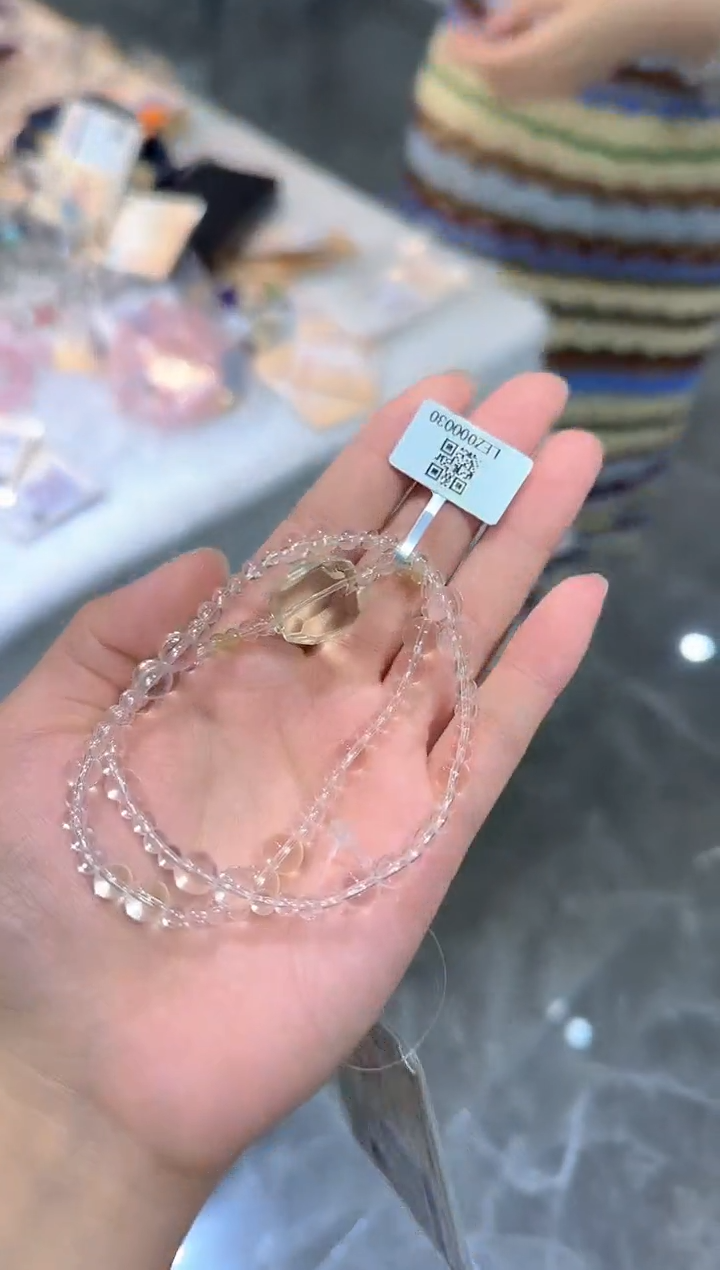 水晶手串未镶嵌手串