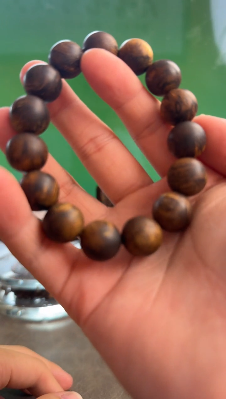 手串沉香用****2越南1.4*