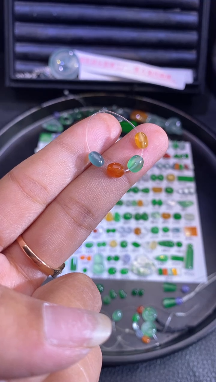 未镶嵌挂件翡翠珠子