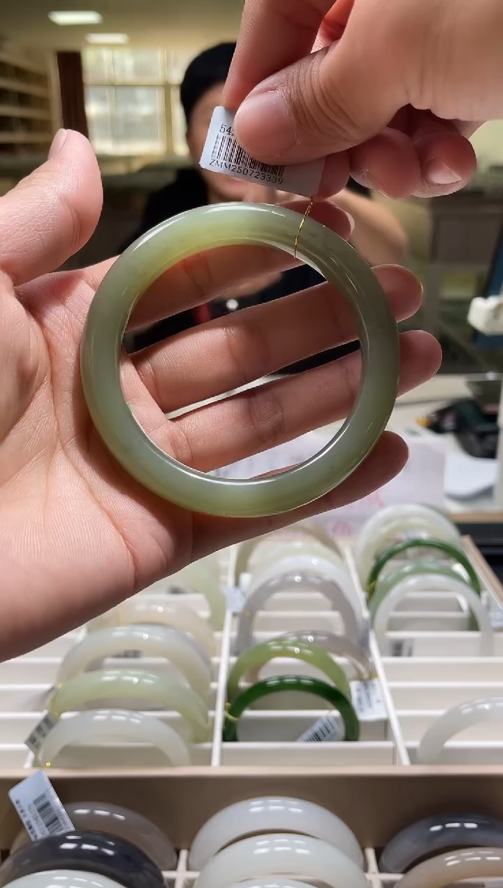 未镶嵌手镯和田玉58-59圈口 3339