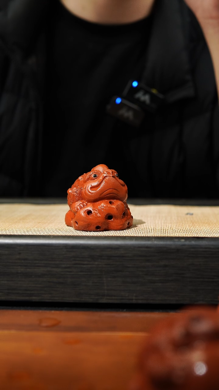 【闪购商品】紫砂茶壶太湖石金蟾