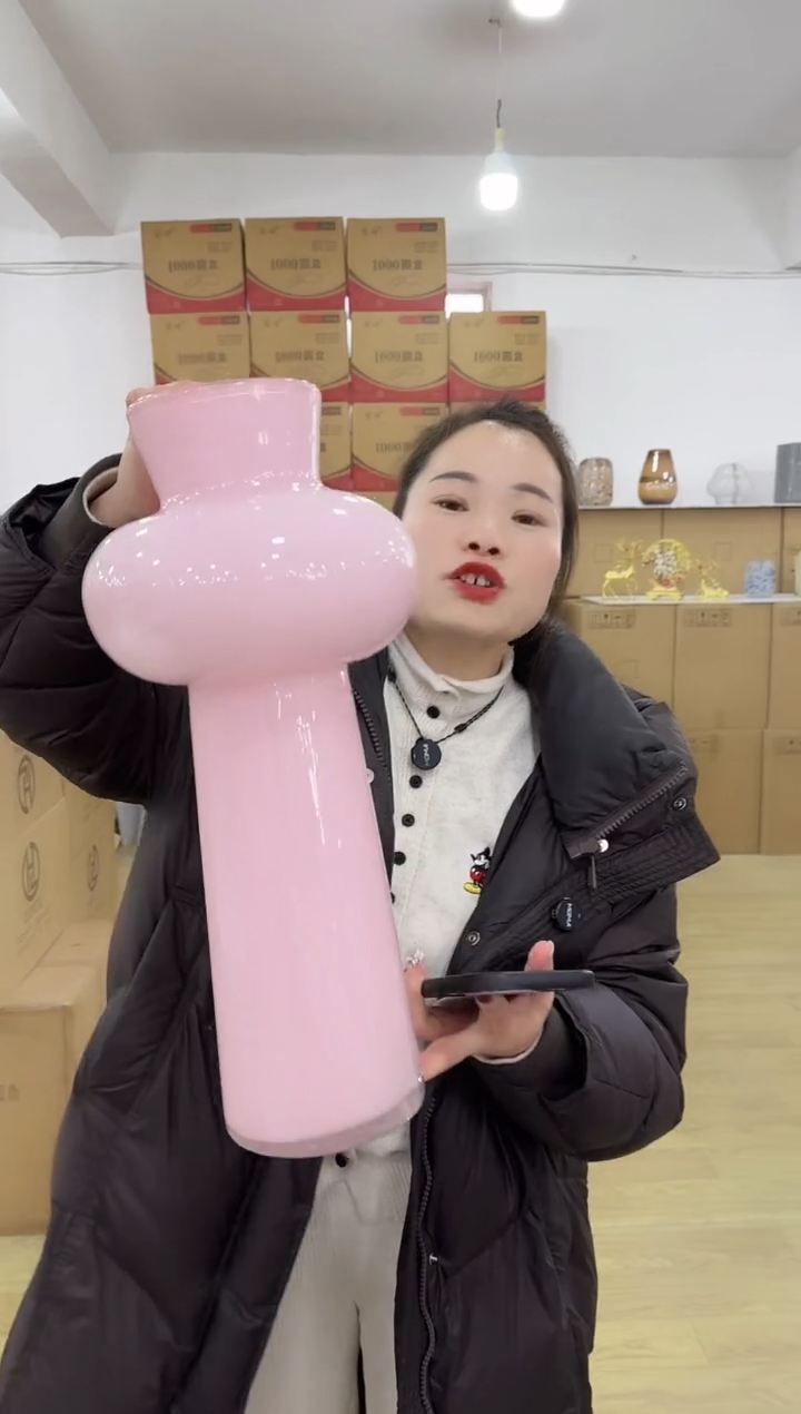 【闪购商品】无铅玻璃迪喜花器-g-早12