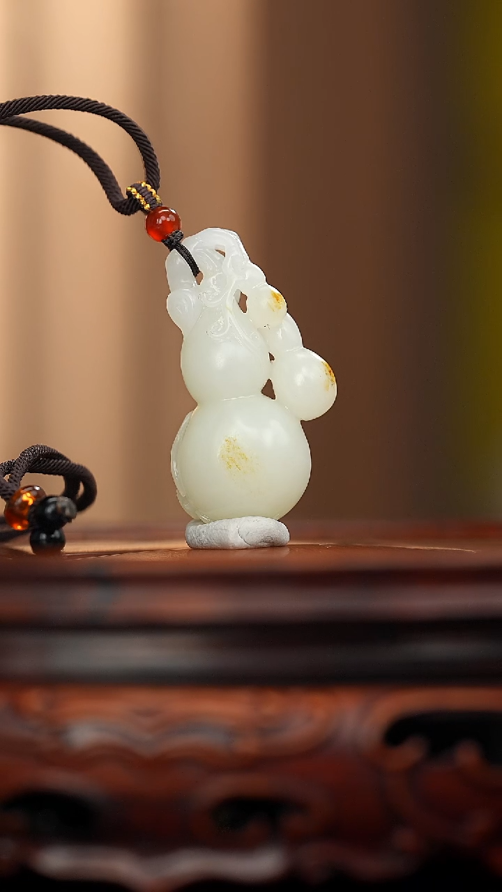 未镶嵌和田玉挂件和田玉