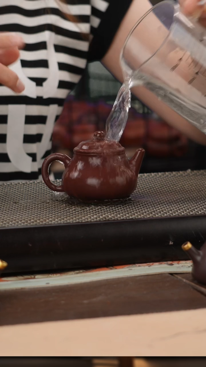 茶壶紫砂紫袍玉砂超精工潘壶100cc
