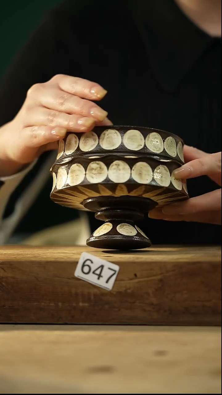 【闪购商品】瓷片新品！设计师款手绘/咖啡杯 听歌