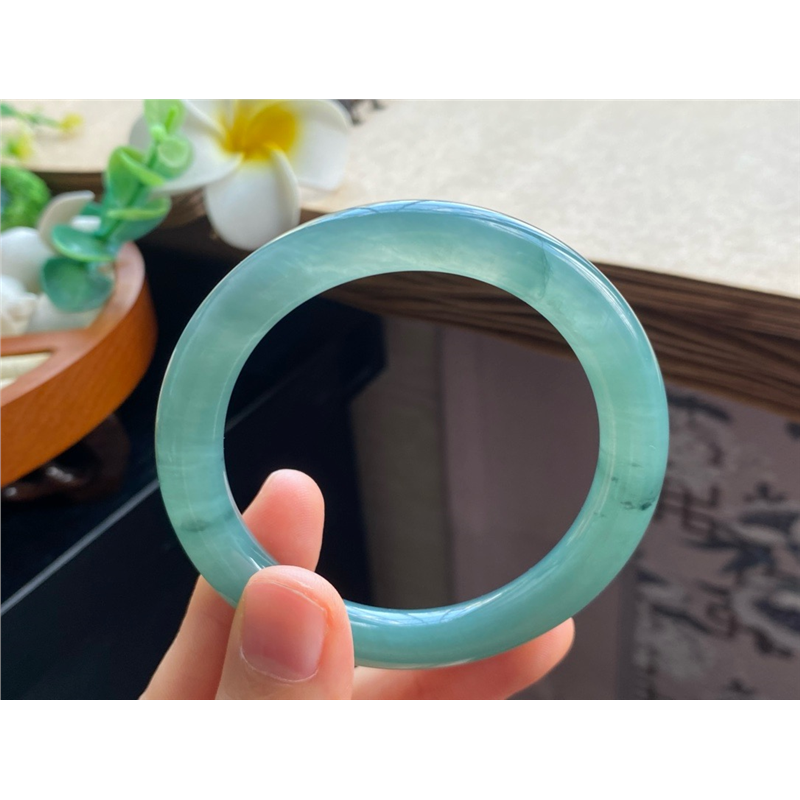 天然翡翠10.05批8952号51-8.8 冰油蓝绿飘花圆条天然翡翠手镯