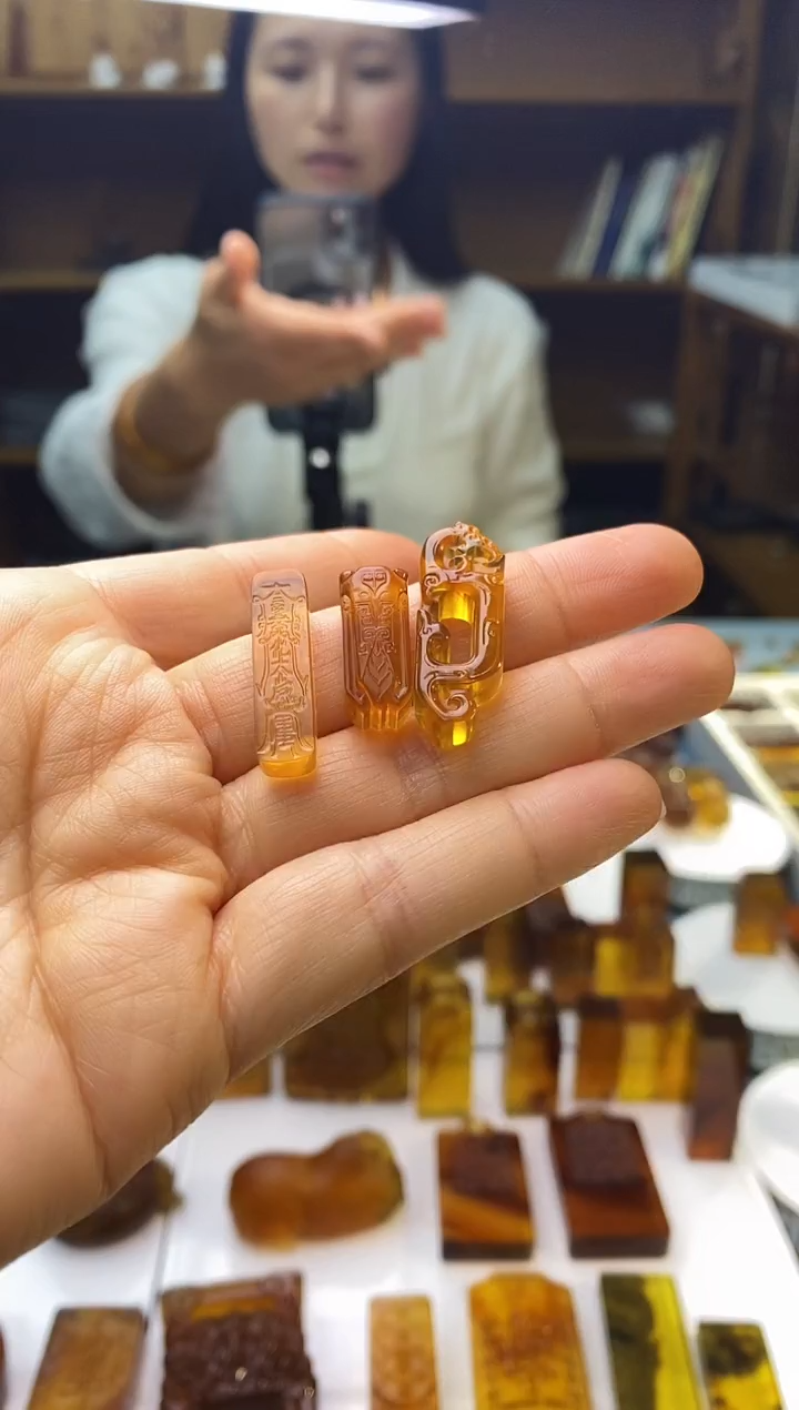 琥珀颈饰未镶嵌SN83-60（三个）