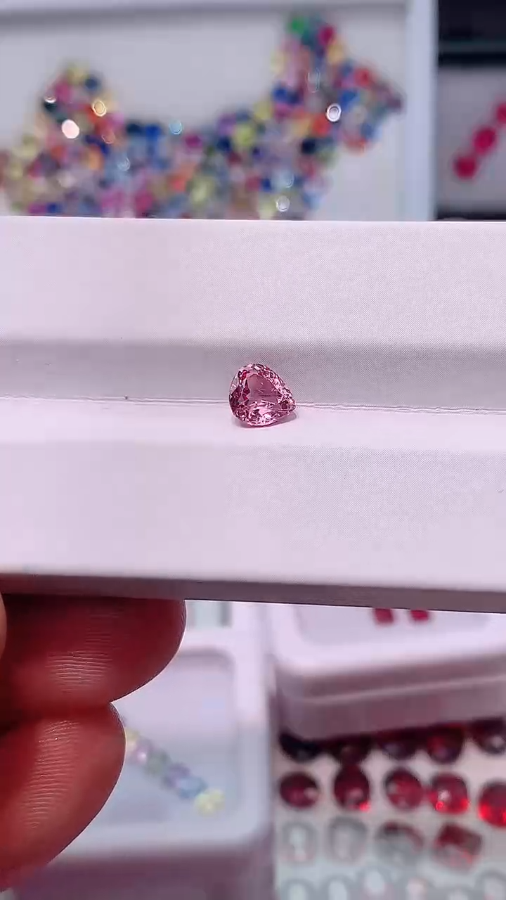 【闪购商品】碧玺裸石未镶嵌水滴0.92