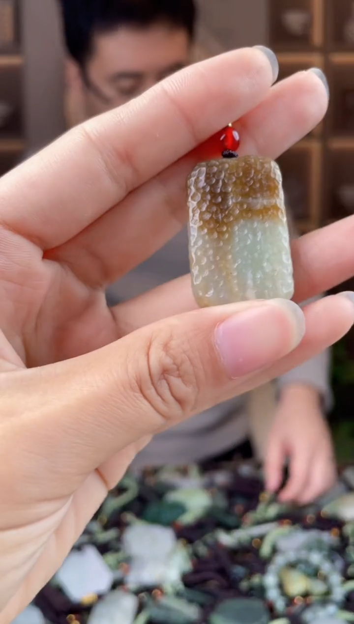 未镶嵌和田玉挂件拍一发一，多样性发货