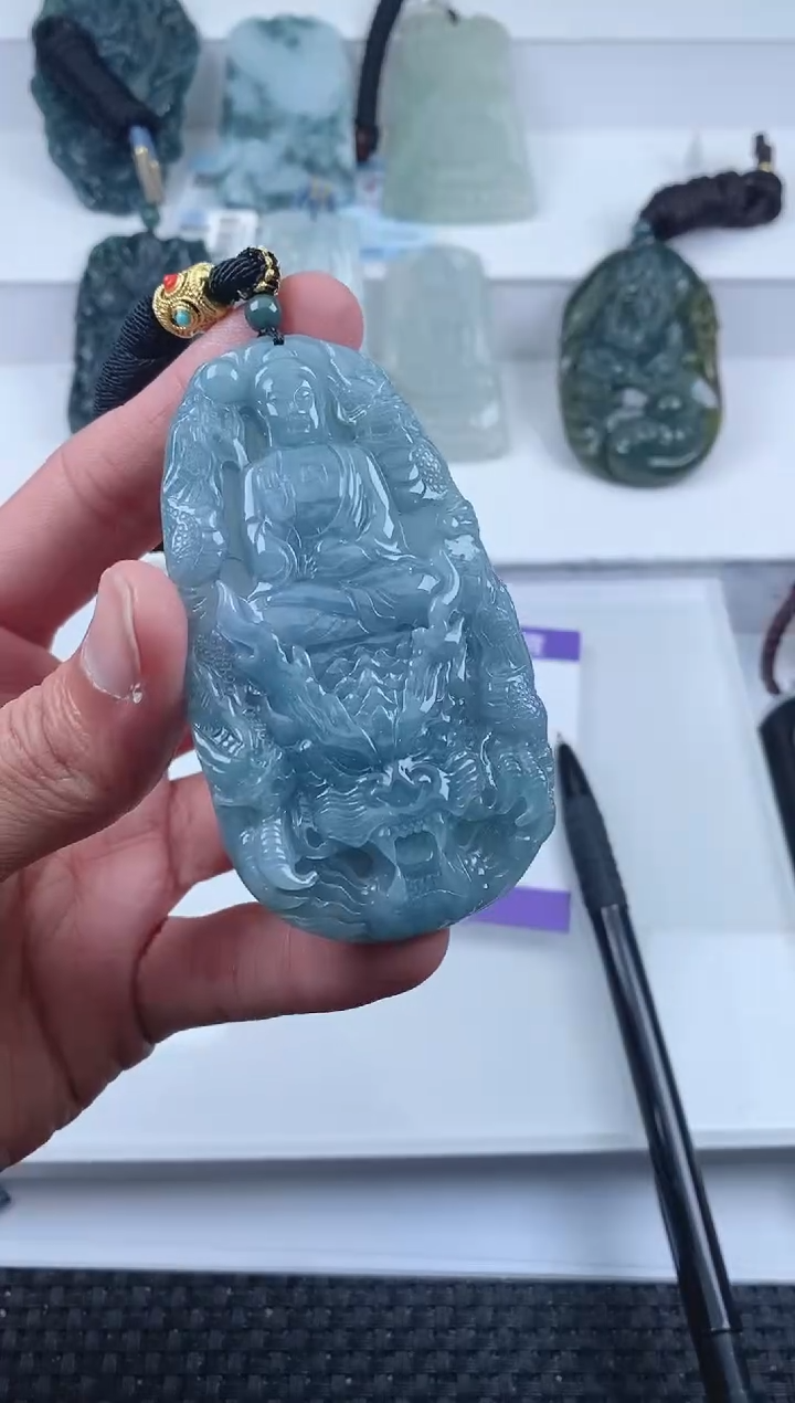 【闪购商品】翡翠颈饰未镶嵌          783