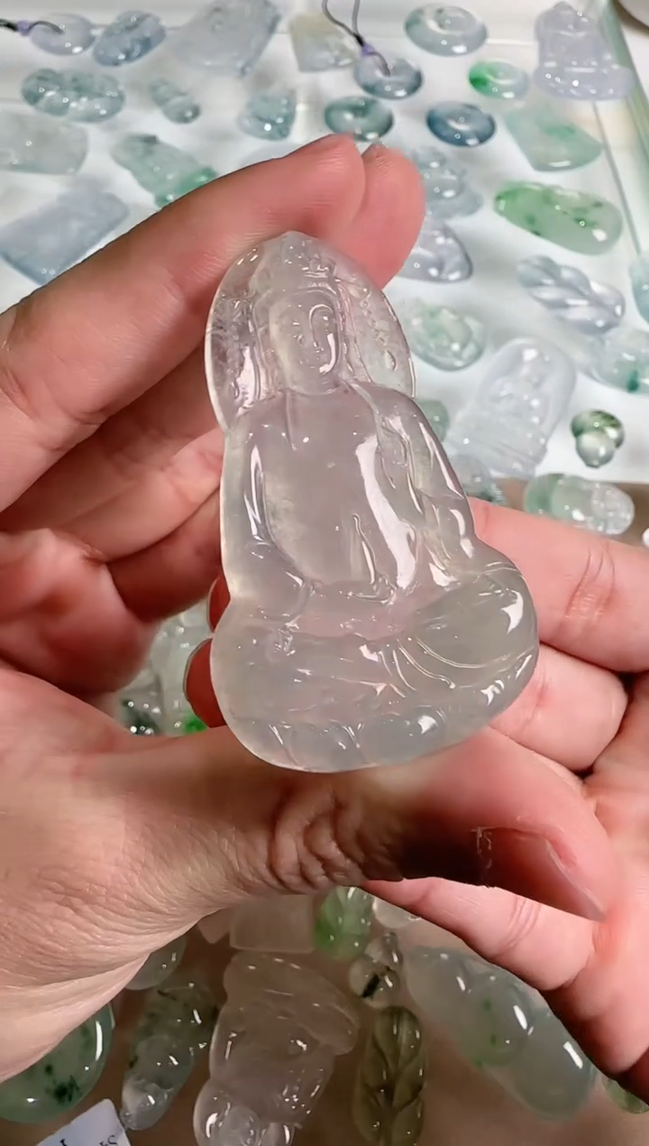 【闪购商品】翡翠吊坠(不含链)未镶嵌··