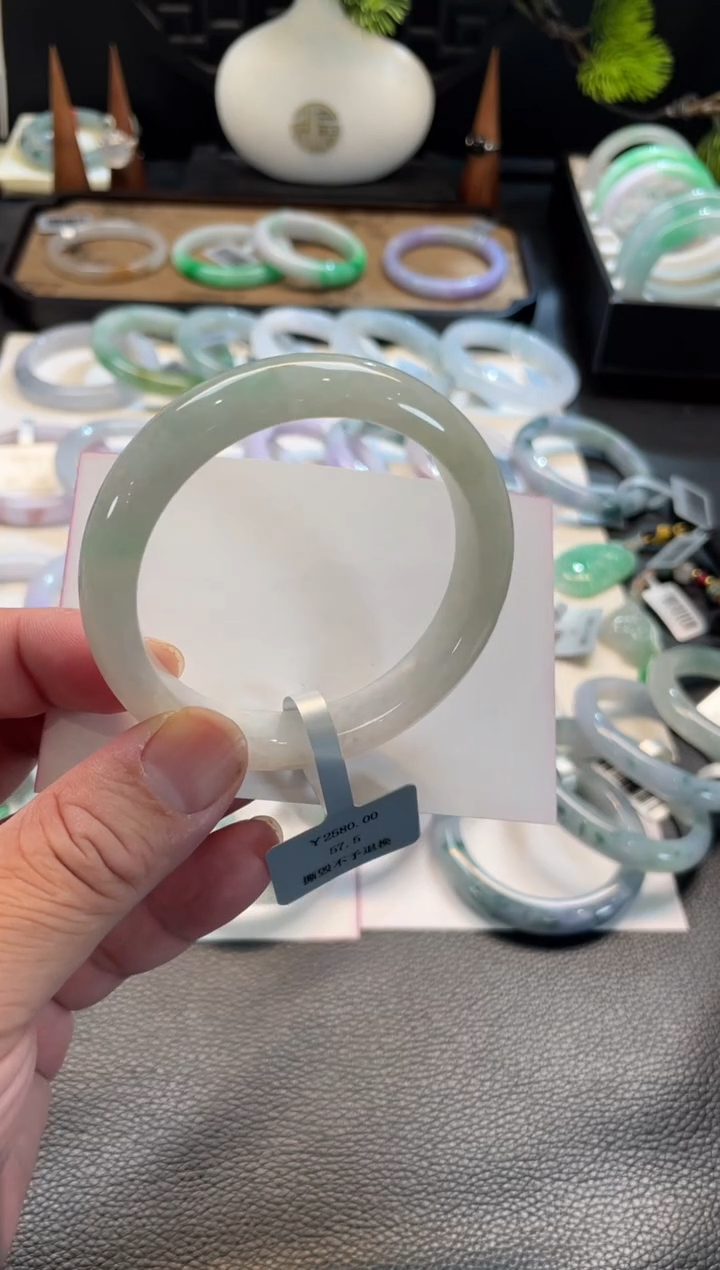 未镶嵌手镯翡翠54号链接 有纹裂 57正圈