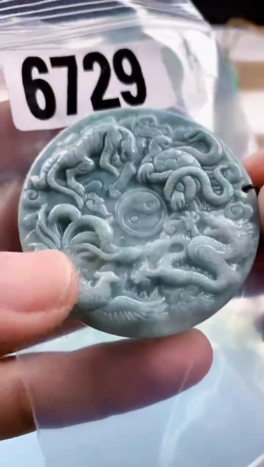 【闪购商品】翡翠挂件未镶嵌天然翡翠吊坠挂件